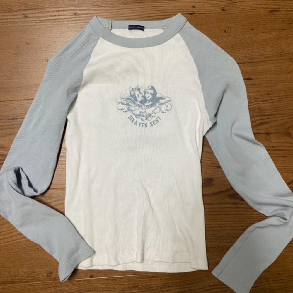 Brandy Melville Long sleeve